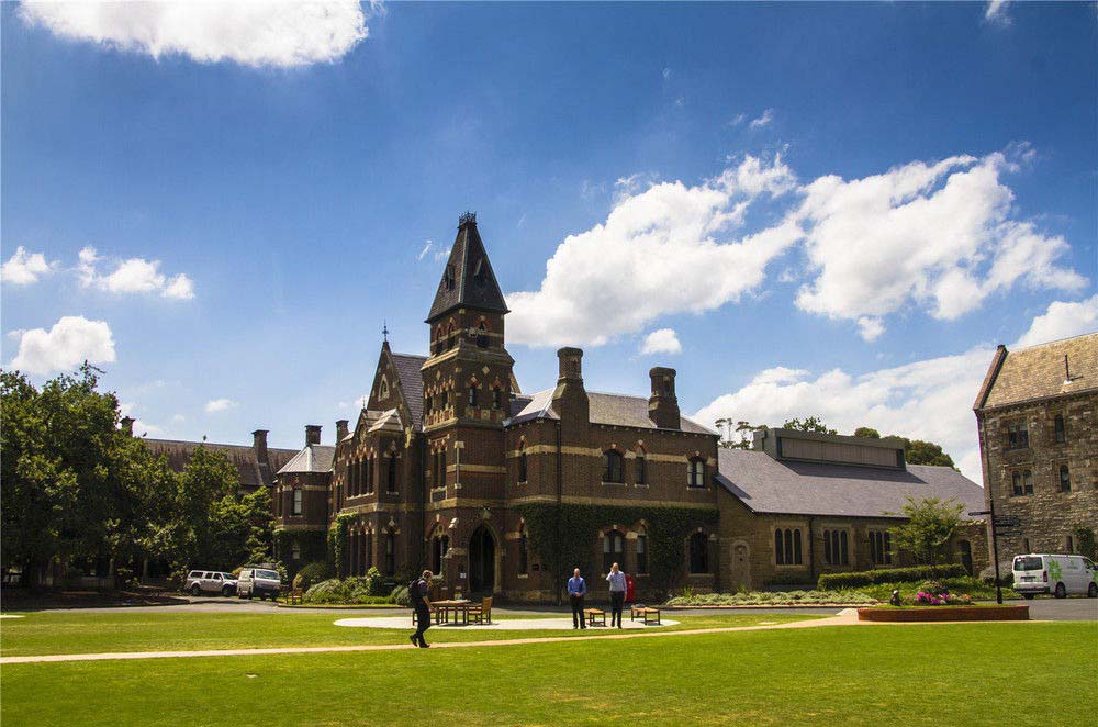 墨爾本大學.jpg