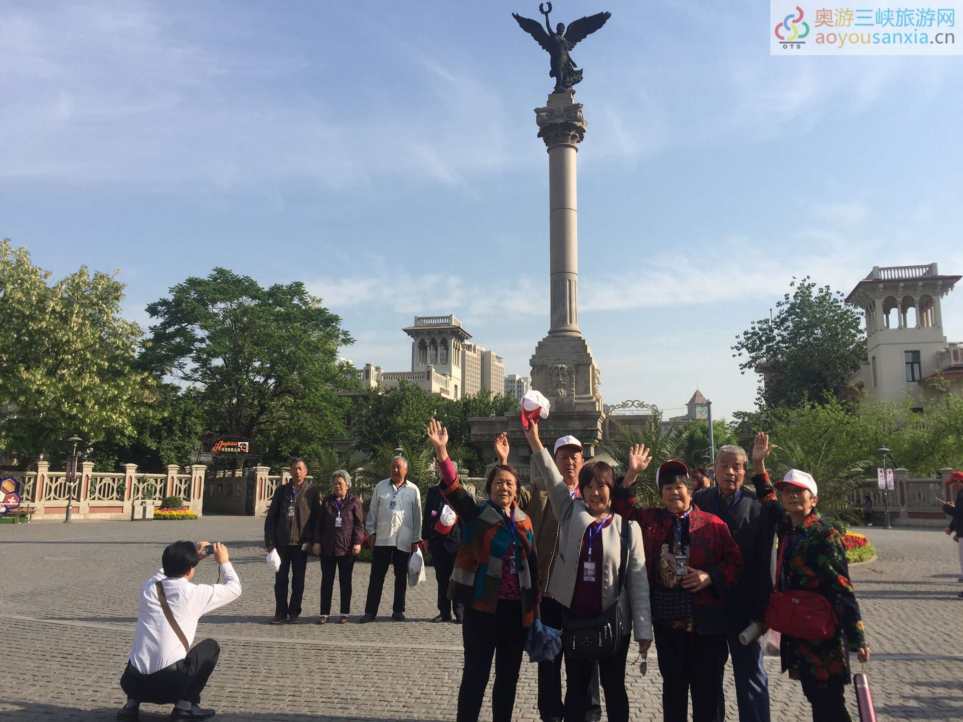 重慶國奧旅行社重慶夕陽紅萬州國奧旅行社萬州夕陽紅國奧旅行社夕友行照片展：2017年4月23日北京夕陽紅團留念--11jpg